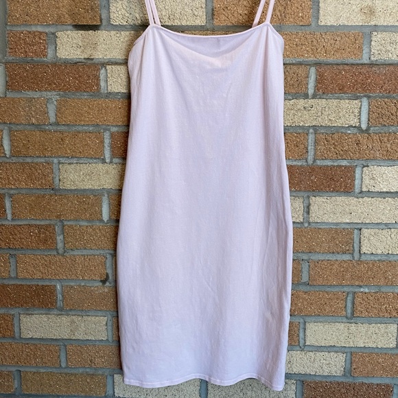 🌸 Cute Pink Dress🌸 - Picture 2 of 3